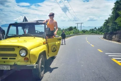 Tour privado en jeep de hue a hoi an con paradas en la laguna tam giang, paso hai van, playa lang co y montañas de mármol. vida local, naturaleza e historia.