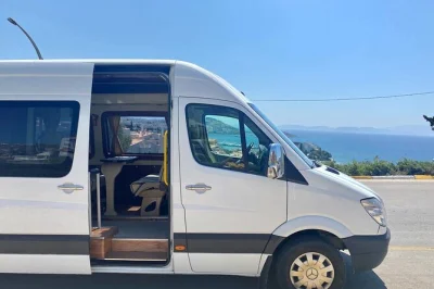 Erkunde die antiken marmorgassen von ephesus und besuche den artemis tempel mit privatem guide. inklusive abholung, eintritt und rückfahrt zum hafen kusadasi.