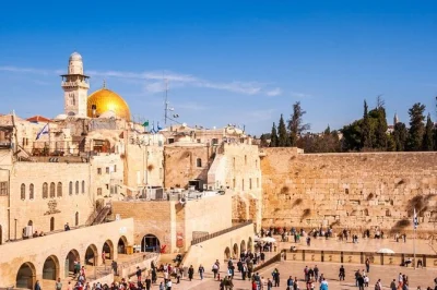 Walk jerusalem’s winding streets with a local guide, starting from your hotel. customize your route, get insider tips, and feel at home in the city. book now.