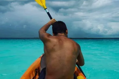 Découvrez la lagune de bacalar en kayak à votre rythme. gilet de sauvetage, itinéraires conseillés par les locaux et location flexible toute la journée. réservez vite.