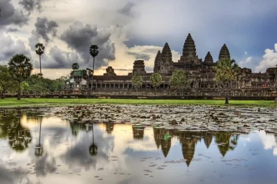 Scopri angkor wat, ta prohm e bayon in un tour privato da siem reap con guida locale. trasporto con aria condizionata, acqua fresca e pick-up inclusi.