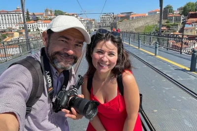 Cattura i tuoi ricordi di porto con un servizio fotografico rilassato nei luoghi più iconici. include 40 foto ritoccate, fotografo locale e consegna digitale facile. prenota ora.
