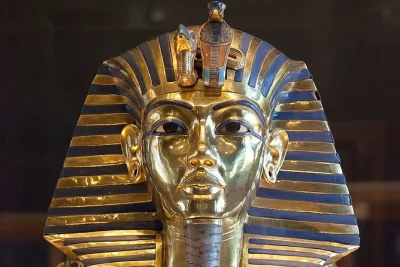 Visit cairo’s giza pyramids, the sphinx, and the egyptian museum with a local guide. includes camel ride, lunch, entry fees, and private pickup.