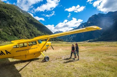 Descubre el parque nacional mt aspiring desde wanaka con vuelo panorámico, caminata en la naturaleza y paseo en jetboat. guía local y parking gratis incluidos. reserva ya.