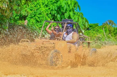 Explore punta cana de buggy, nade na praia macao, visite uma lagoa cenote e conheça uma fazenda de café e tabaco. transporte do hotel incluso.
