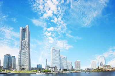 Transfer privado de hotéis em tokyo para o porto ou hotel em yokohama, com busca incluída. viaje com conforto e um motorista local. reserve seu transporte agora.